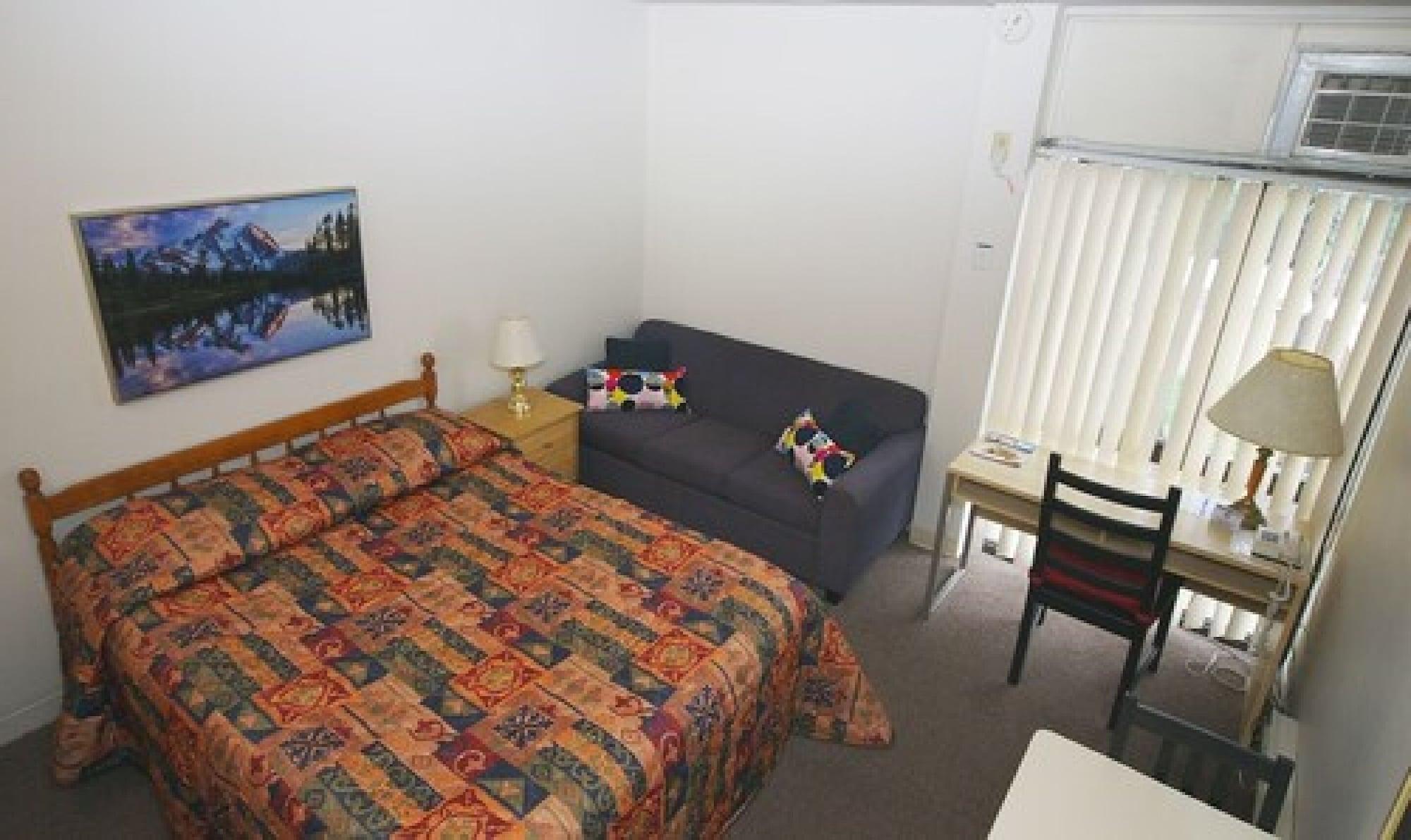 The Alexandra Hotel Торонто Экстерьер фото